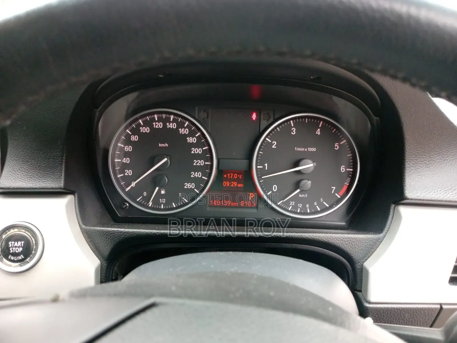BMW 318i 2010 Black
