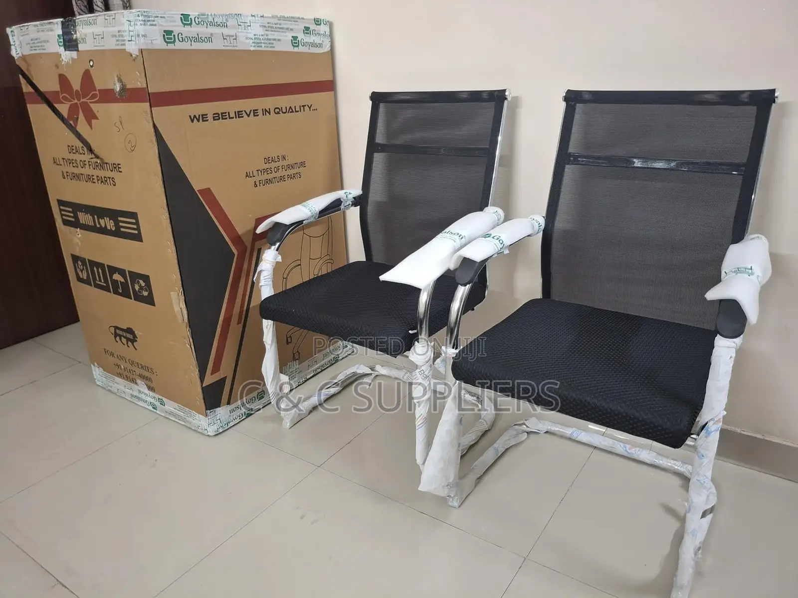 Reception Guest Chair With Armrest
