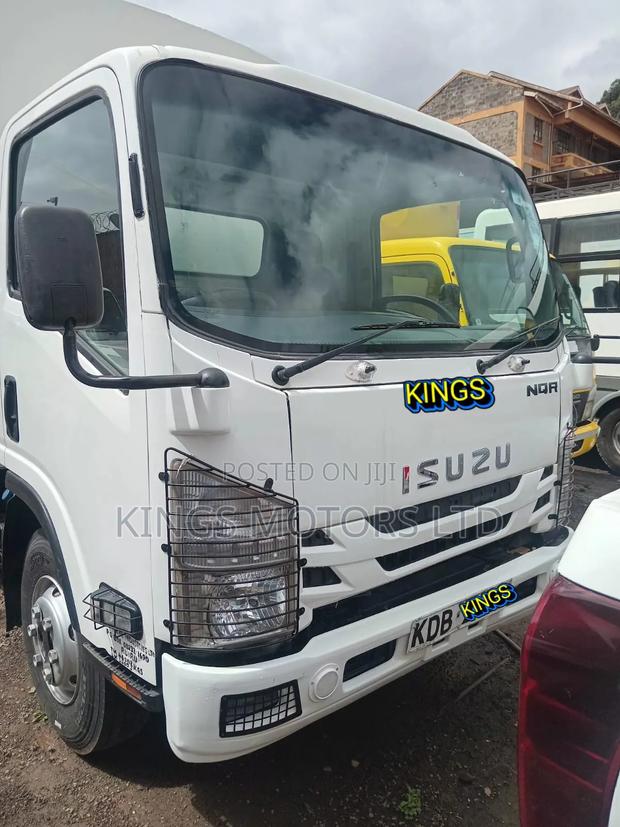 Isuzu NQR Extra 2021 White