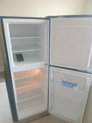 Von 138L Double Door Fridge – Energy Saving (Perfect Condition)