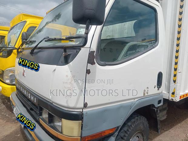 Mitsubishi Canter Fe85 - thumbnail 2