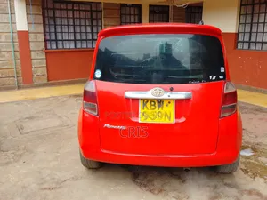 Toyota Ractis 2006 Red
