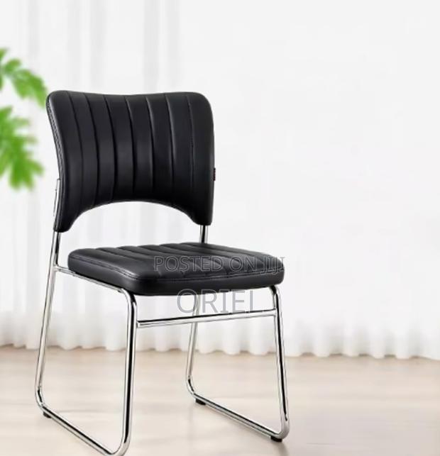Office Waiting Chair : Stackable Visitor Chair - thumbnail 2