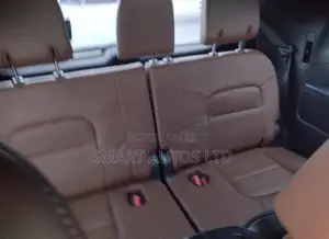 Toyota Land Cruiser 4.6 V8 AX 2018 Black