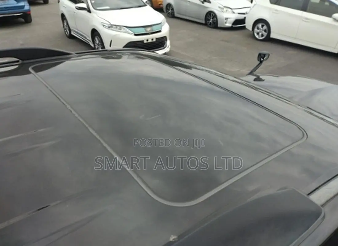 Toyota Land Cruiser 4.6 V8 AX 2018 Black
