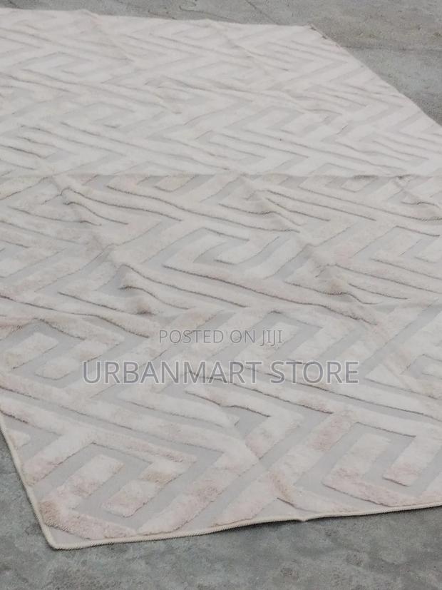 Brand New American Carpet 7x10 Heavy Quality Rug