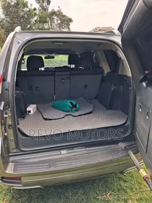 Toyota Land Cruiser Prado 2.7 i 2012 Gray