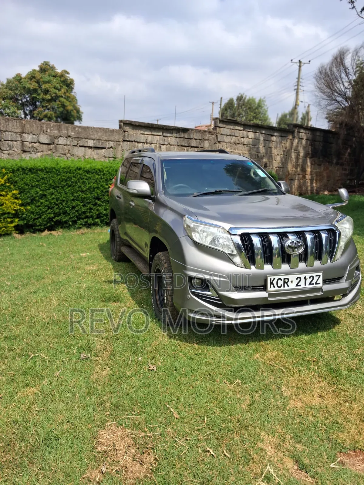 Toyota Land Cruiser Prado 2.7 i 2012 Gray