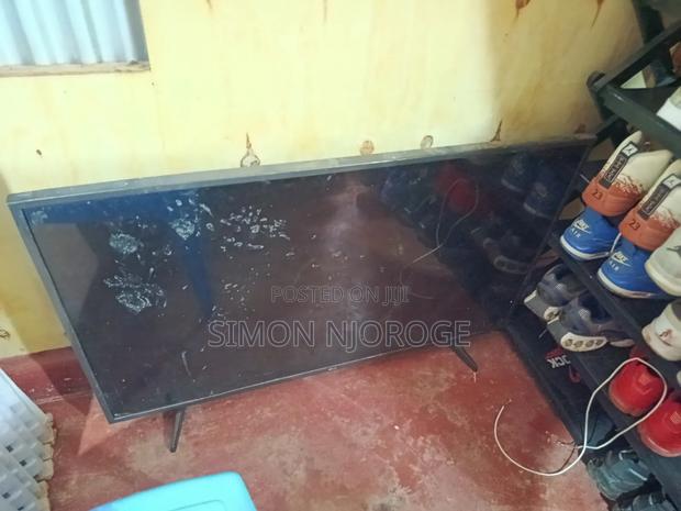 49-Inch LG TV Salvage Broken Screen