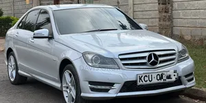 Mercedes-Benz C200 2012 Silver