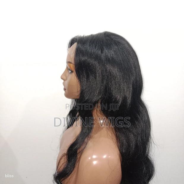 T Closure Wig - thumbnail 2