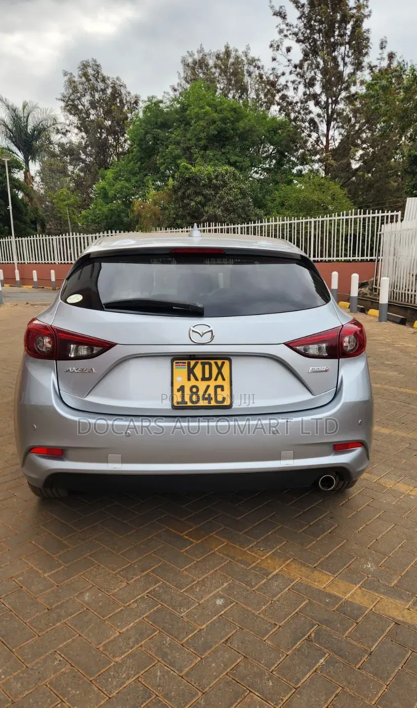 Mazda Axela 2018 Silver