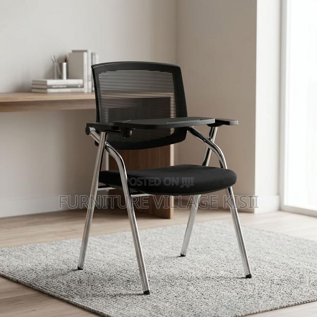 Foldable Chair With Writing Pad - main view