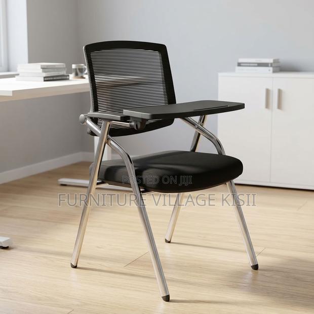 Foldable Chair With Writing Pad - thumbnail 3