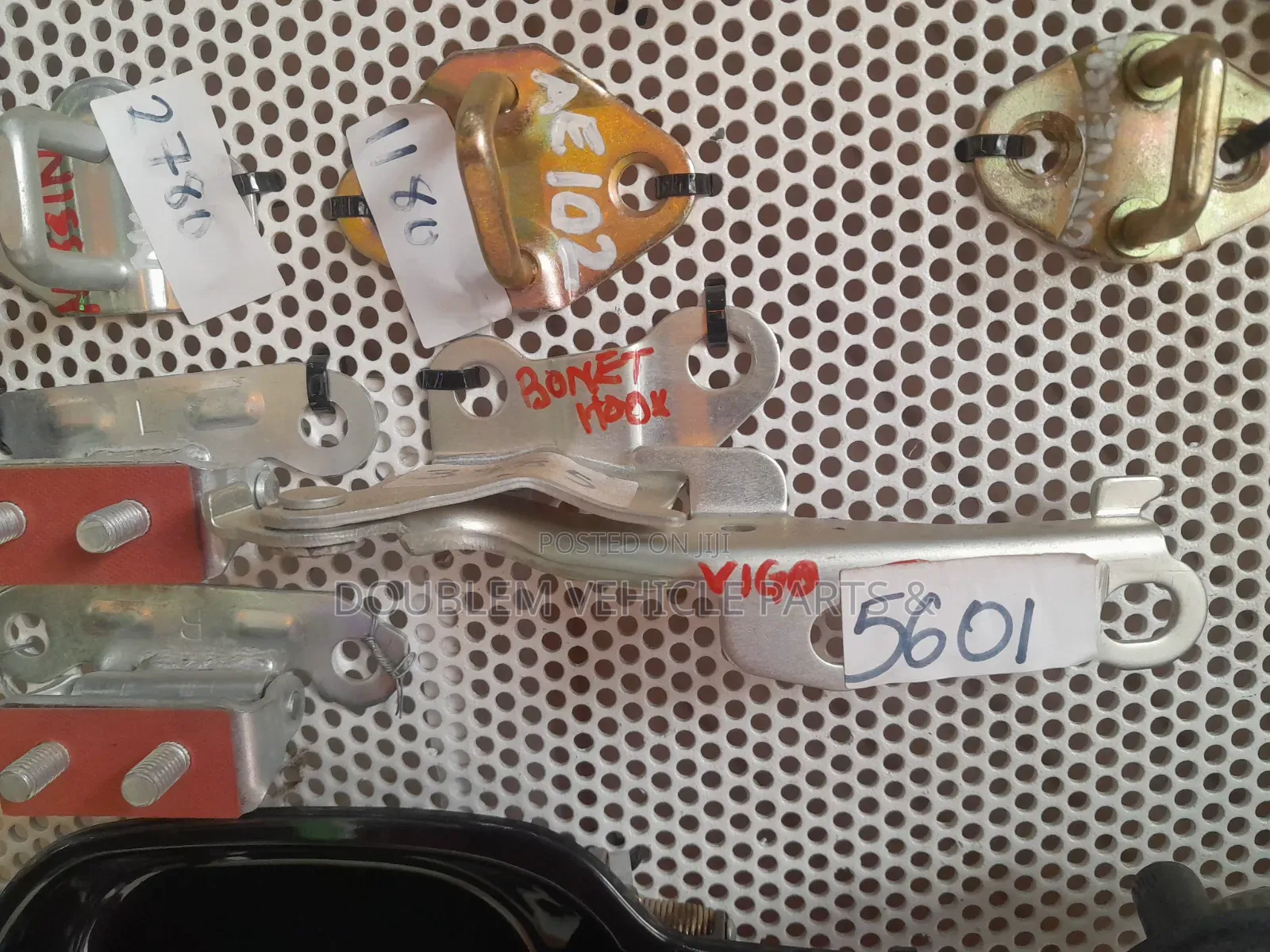 Bonnet Hook/Bonnet Hinges/Hood Toyota Hilux Vigo 2004-2015 Onwards
