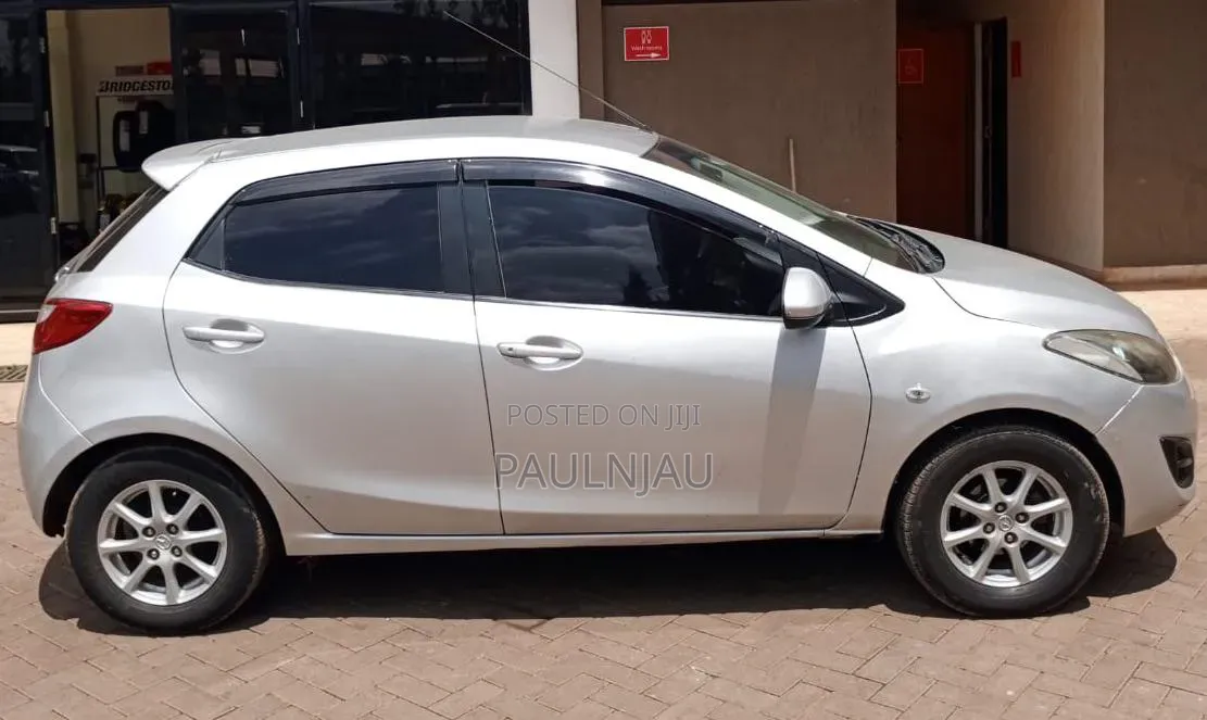 Mazda Demio 2012