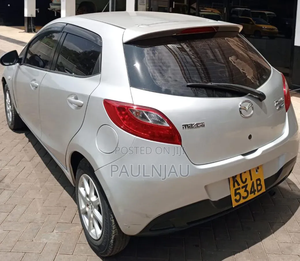Mazda Demio 2012