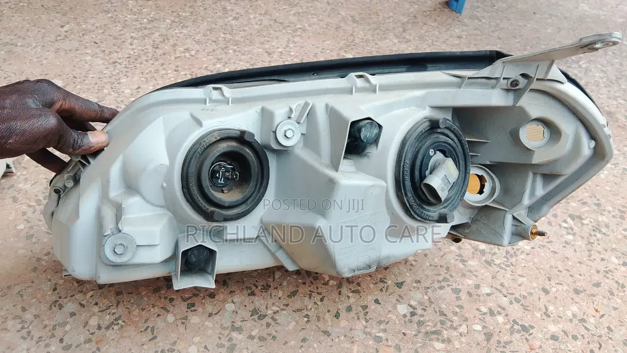 Headlight Toyota Mark Ll