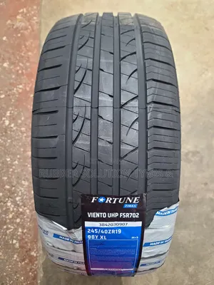 245 /40 R19 Fortune Tires 98y Xl FSR-702 Made in Thailand