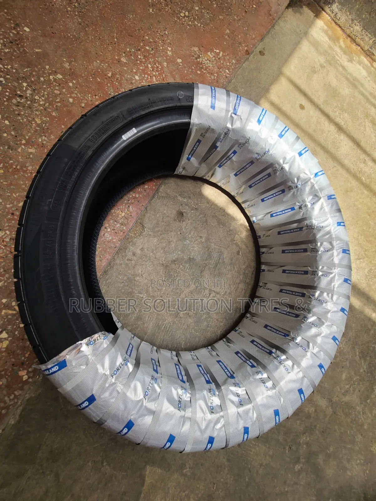 245 /40 R19 Fortune Tires 98y Xl FSR-702 Made in Thailand