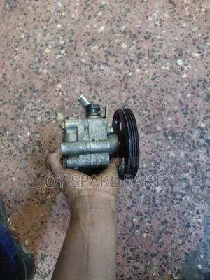 Nissan Sunny B15/Wingroad Y11 Steering Pump