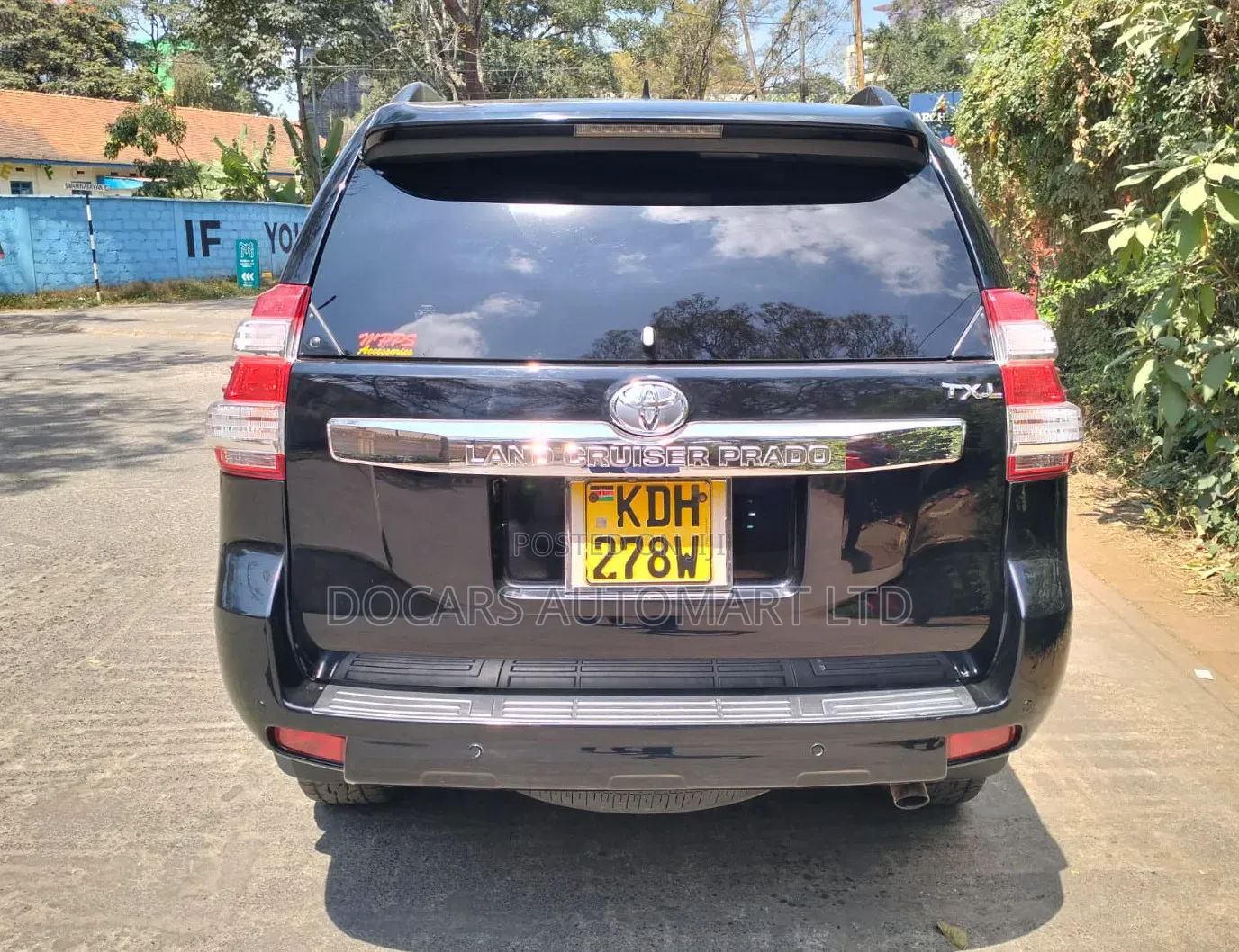 Toyota Land Cruiser Prado 2016 Black