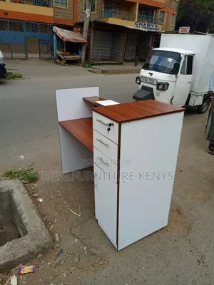 Cashier Counter Table