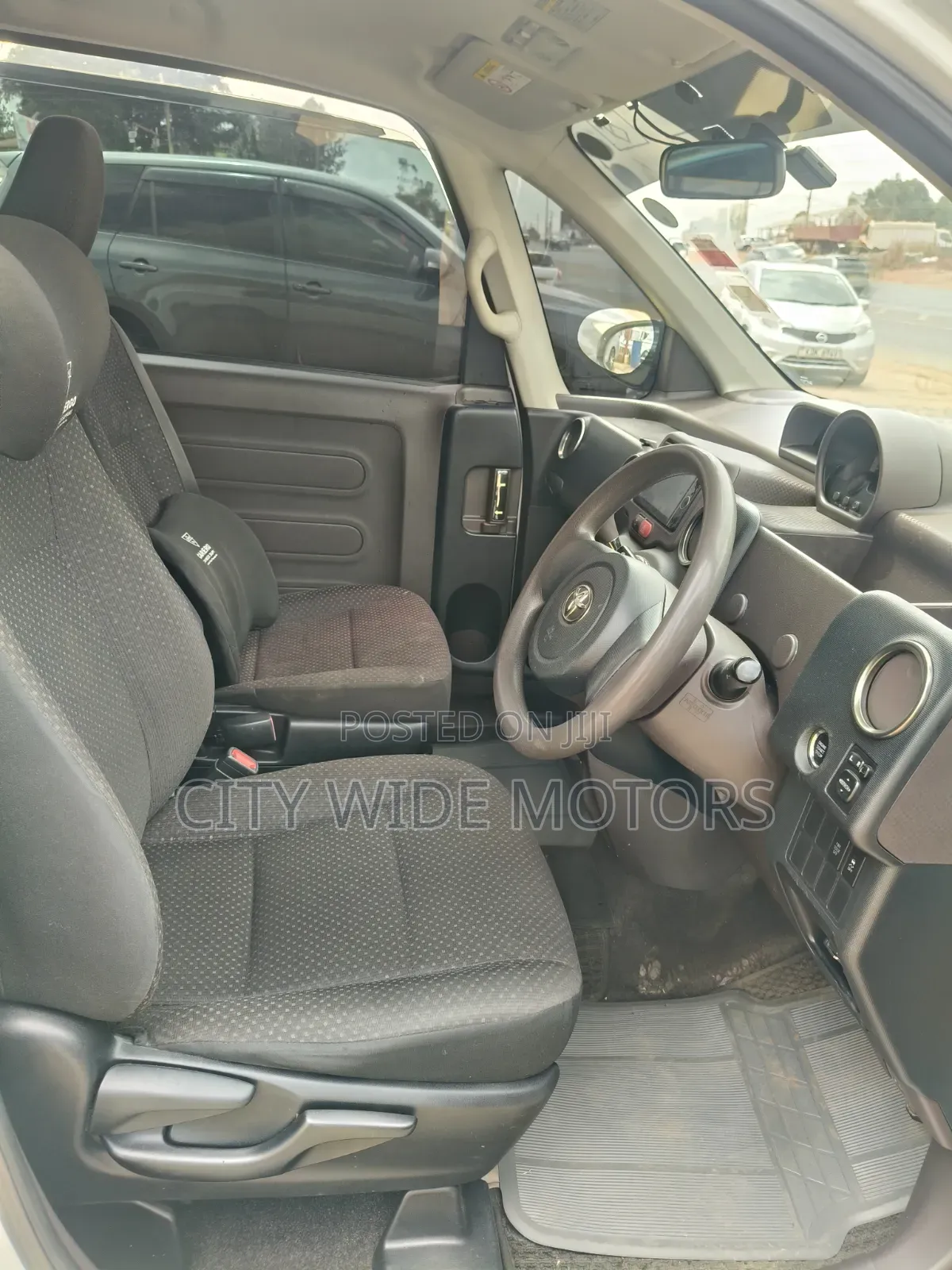 Toyota Spade 1.5 2014 White