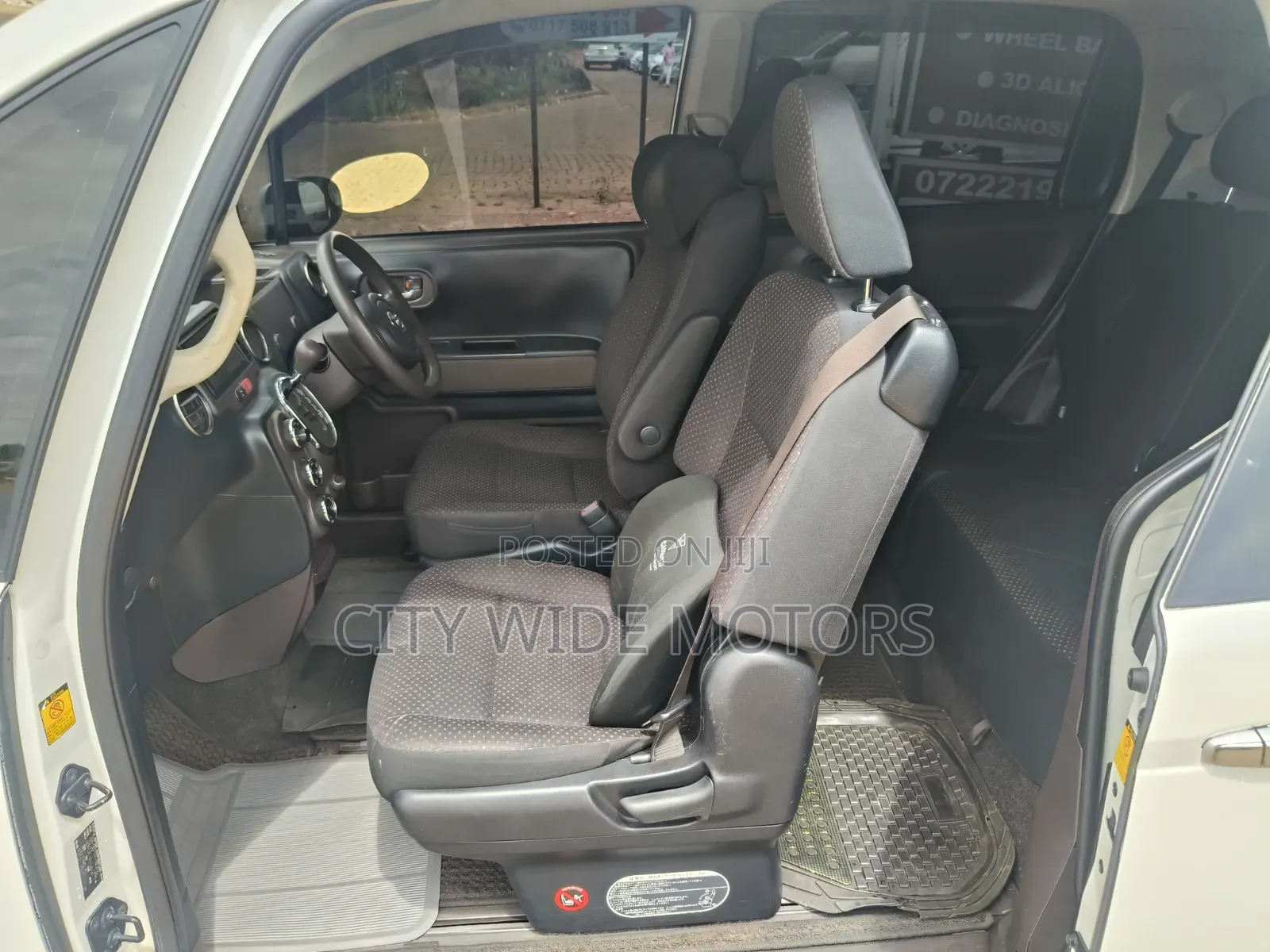 Toyota Spade 1.5 2014 White