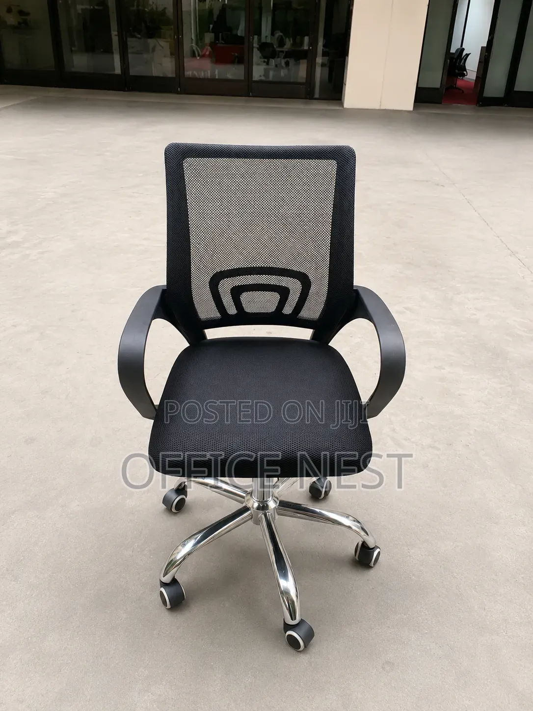 Ergonomic Mesh Office Chair With Armrests Chrome Base
