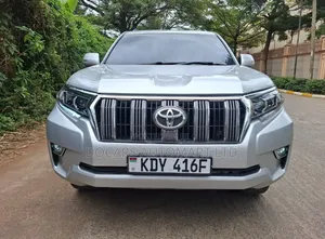 Toyota Land Cruiser Prado 2010 Silver