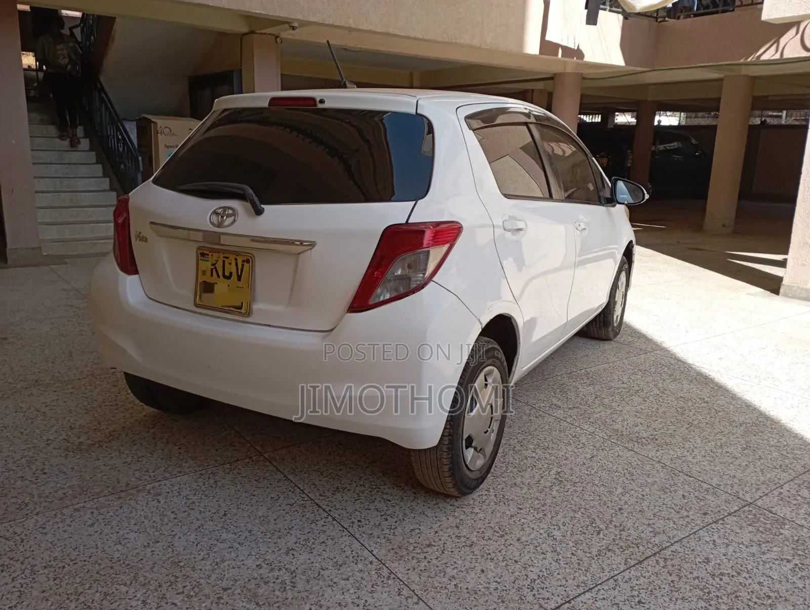 Toyota Vitz 2012 White