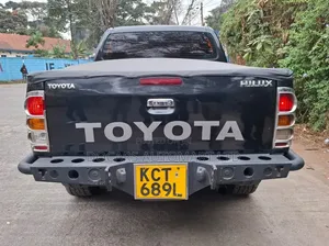Toyota Hilux 2011 Black