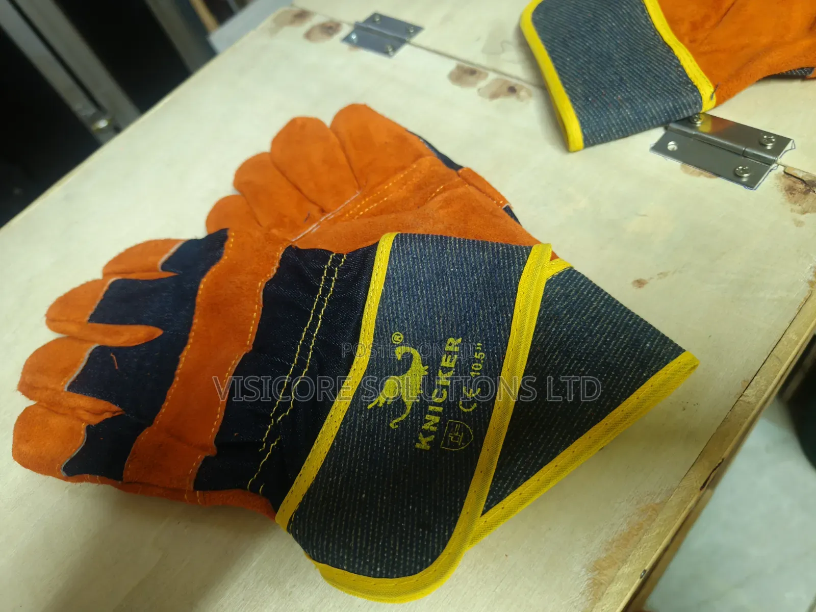 Leather Gloves