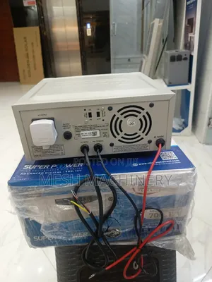 Microtek 700W 12V Inverter Charger