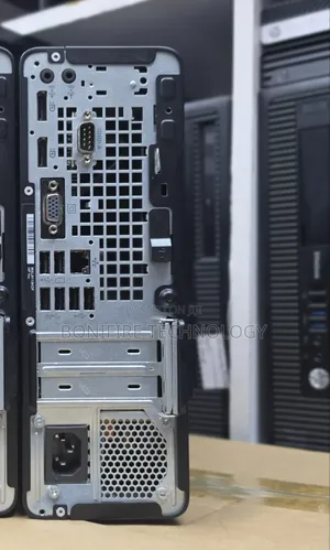 Desktop Computer HP EliteDesk 705 8GB AMD Ryzen 5 SSD 256GB