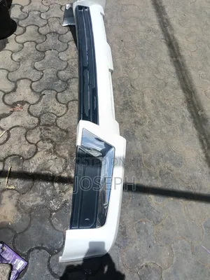 V8 200 Series 2016 Front Bumper Lip