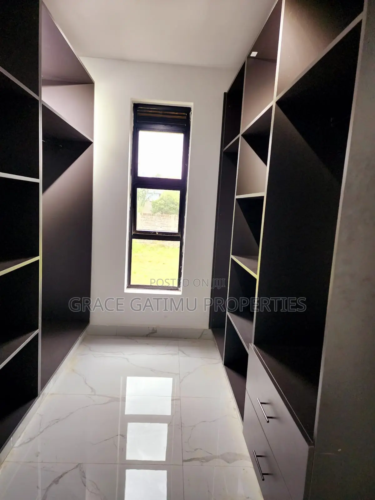 5bdrm Villa in Mugutha Ruiru, Kwa Kairu for sale