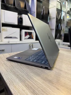 Laptop HP Envy 14 16GB Intel Core Ultra 7 SSD 512GB