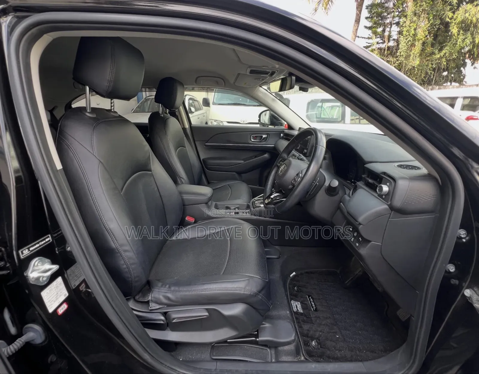 Honda Vezel 2021 Black