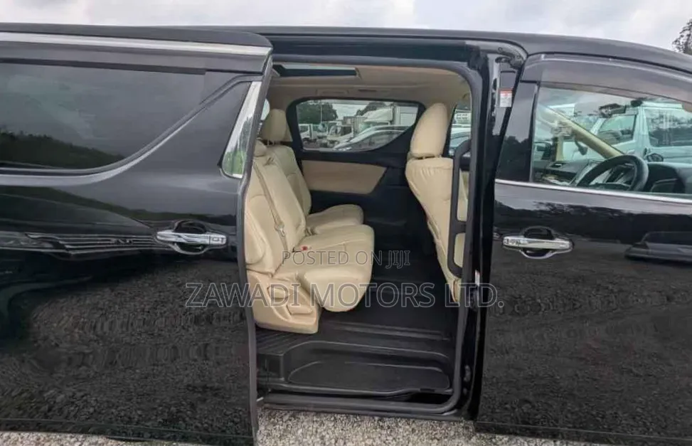 Toyota Alphard 2.5 Petrol AWD 2020 Black