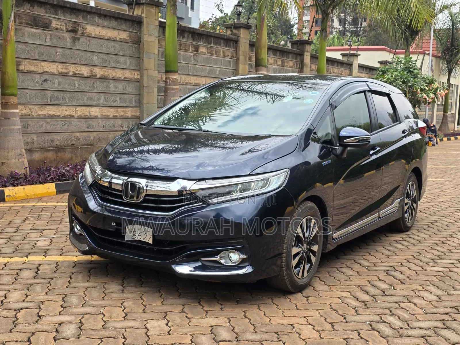 Honda Fit Shuttle 1.5 Hybrid 2WD 2019 Black