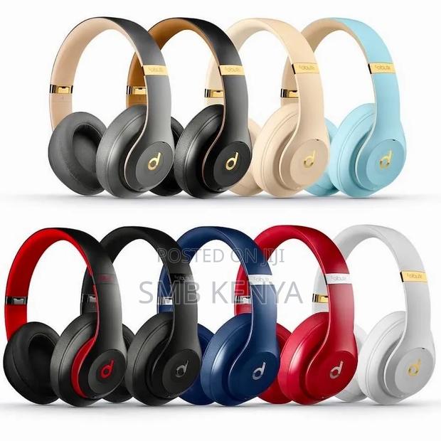 Beats Studio 3 Wireless Headphones - thumbnail 2