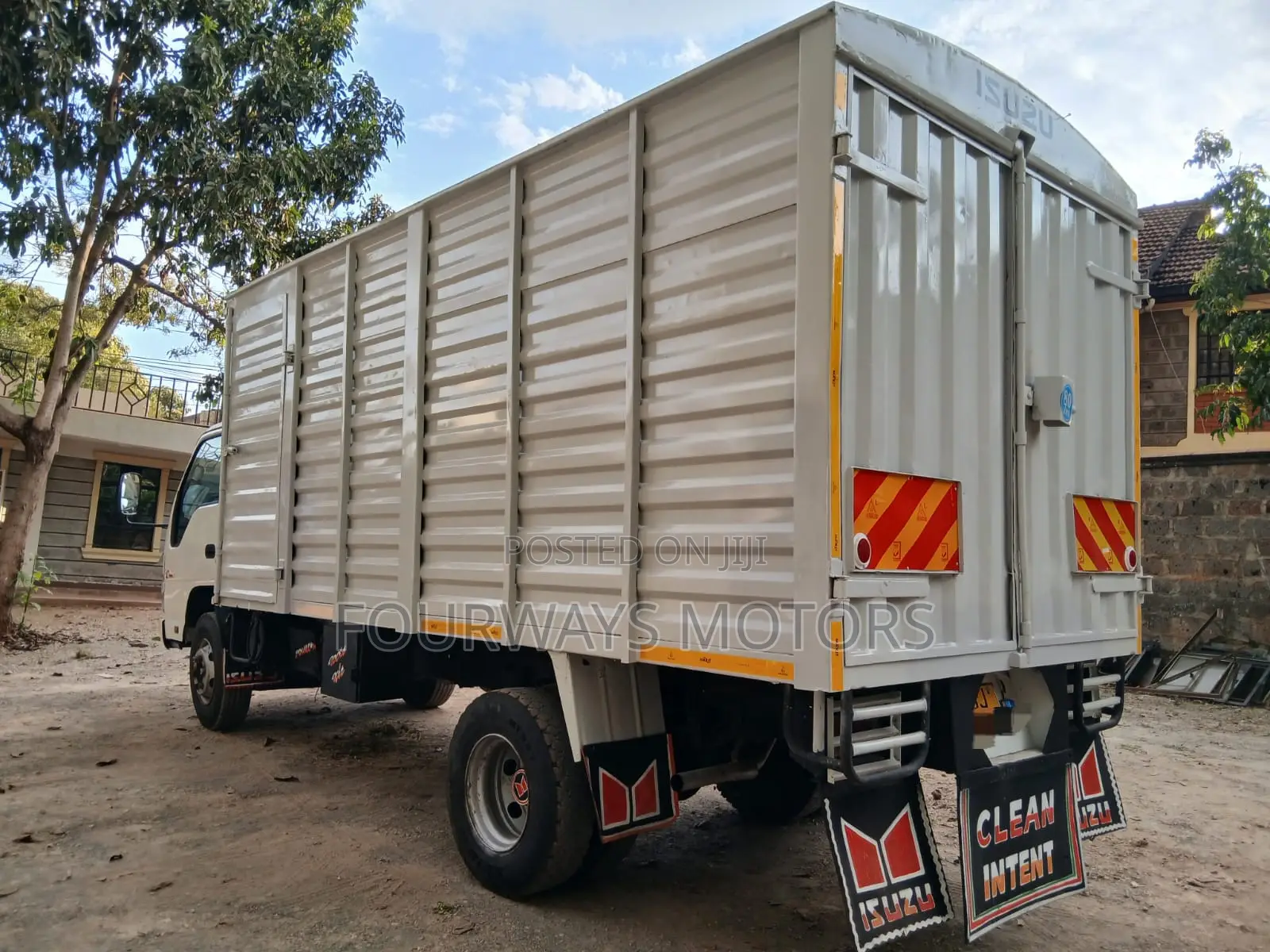 Isuzu NPR 2007