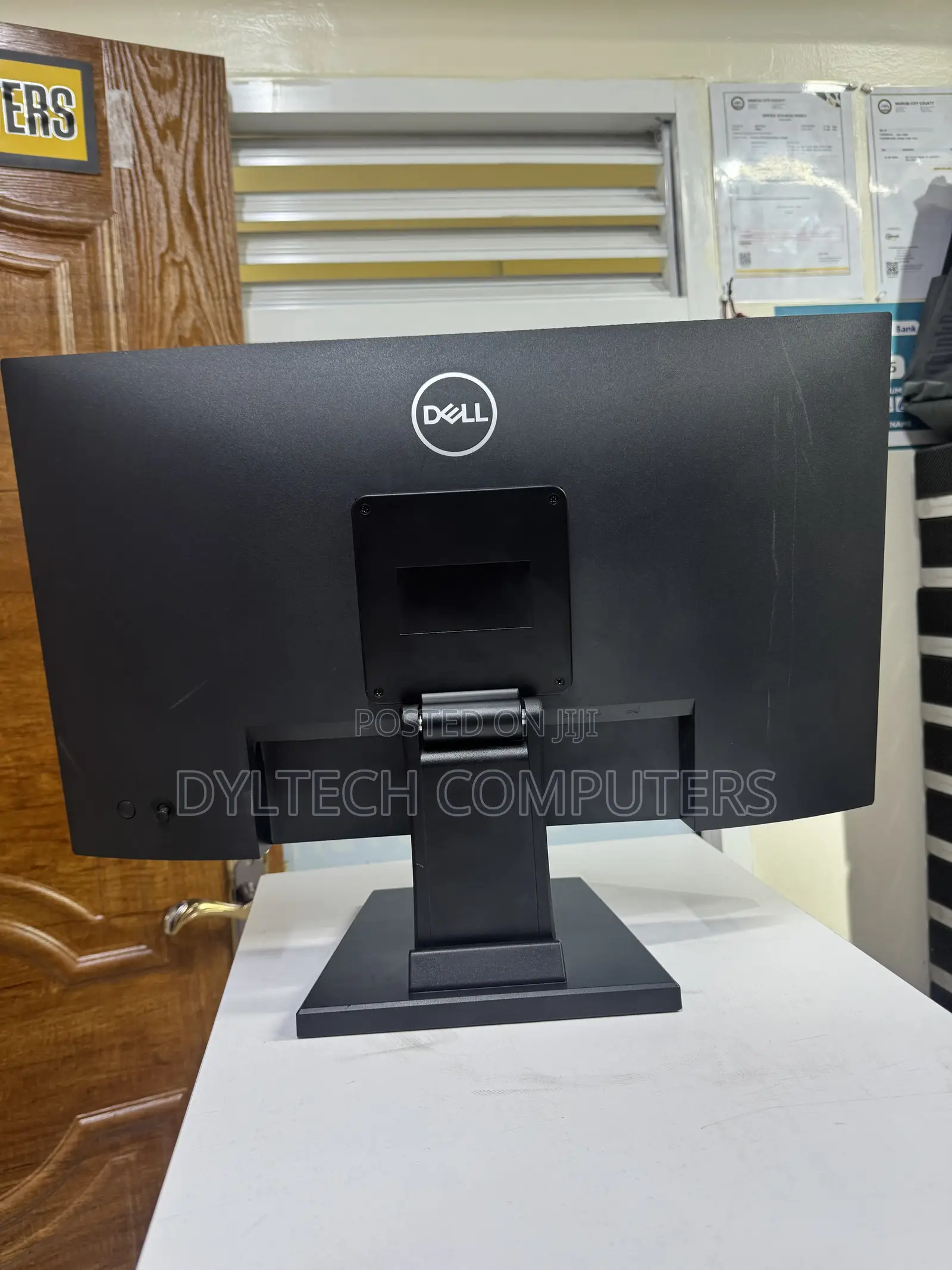 Dell P2422H