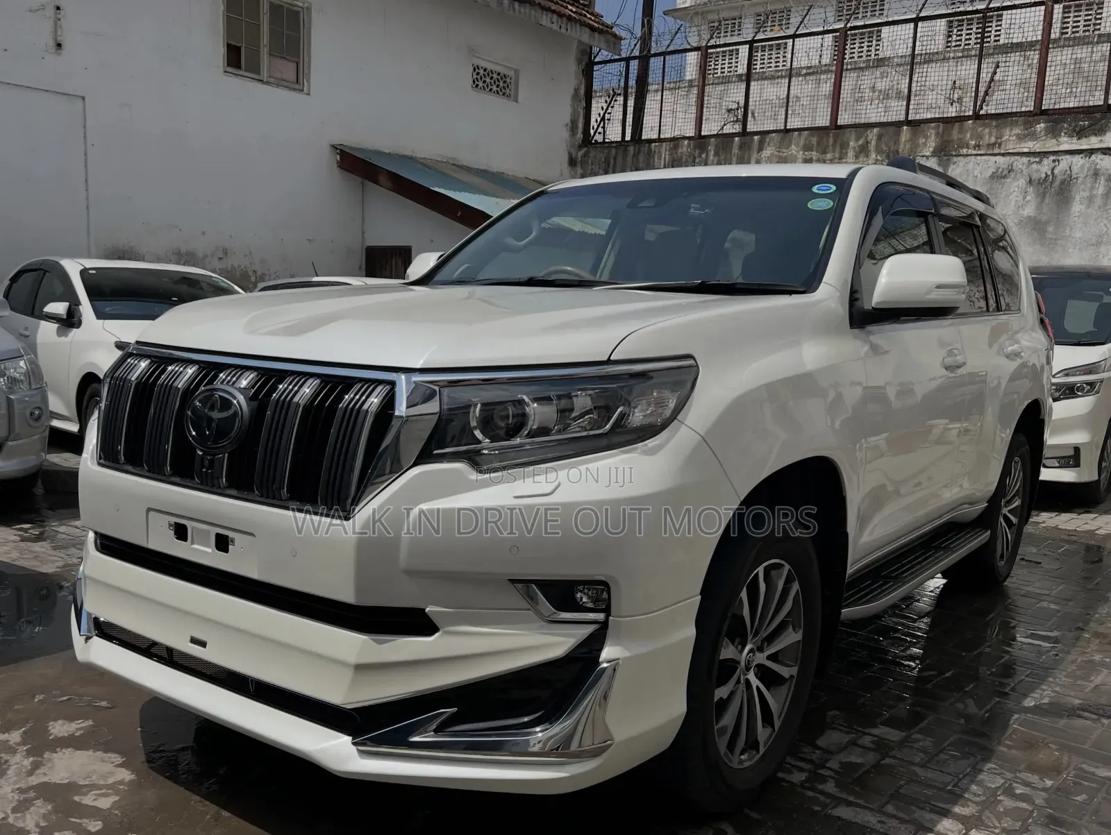 Toyota Land Cruiser 2020 White