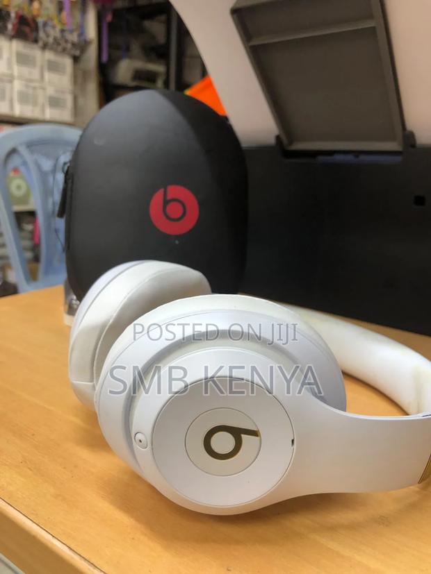 Beat Studio 3 Wireless Bluetooth Headphones
