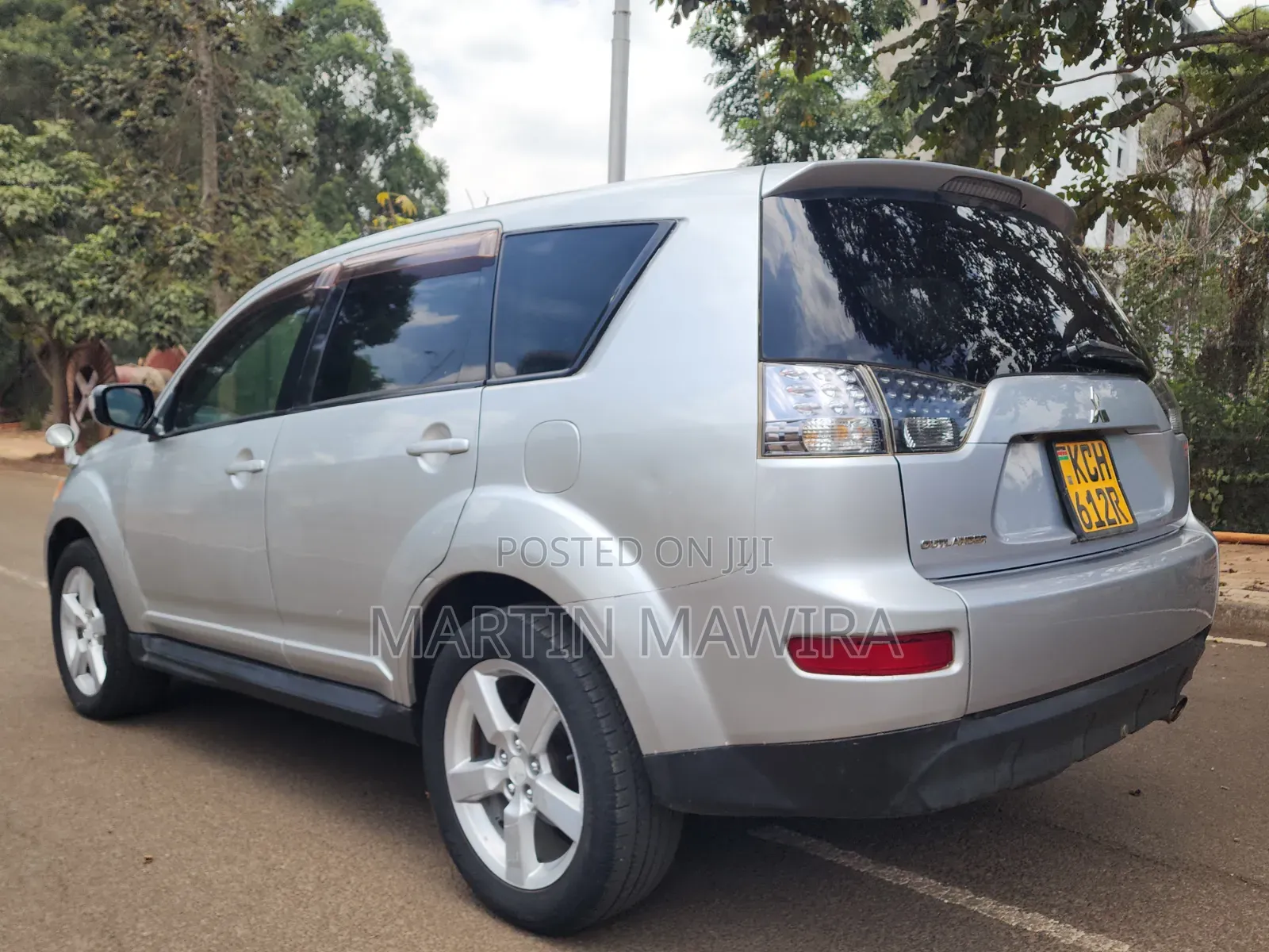 Mitsubishi Outlander 2010 Silver