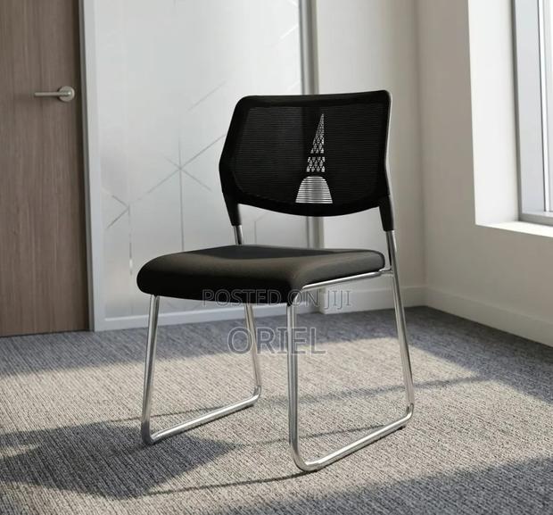Office Chair : Waiting Stackable Chair - thumbnail 7