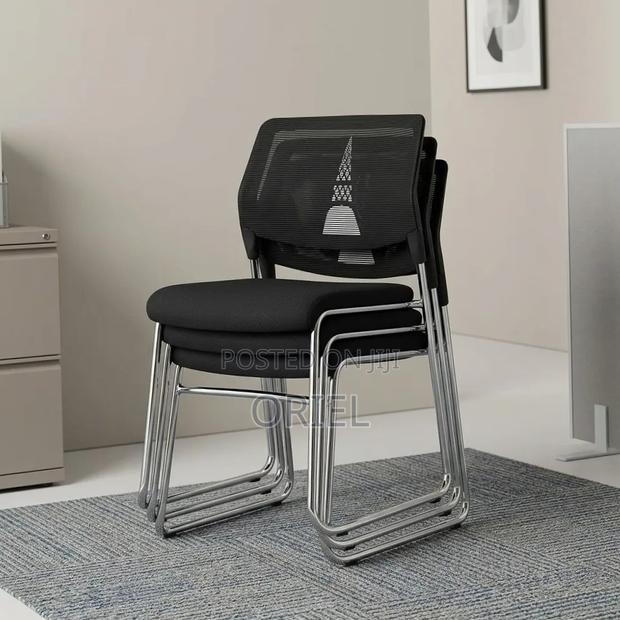 Office Chair : Waiting Stackable Chair - thumbnail 11